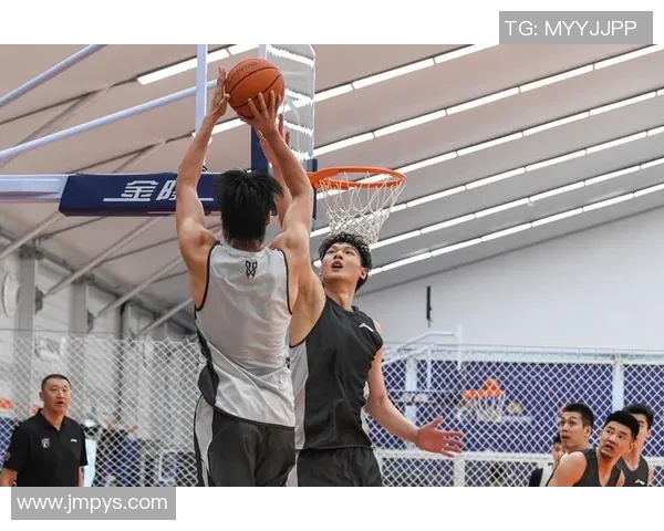 王哲林领衔中国男篮新征程展现实力与潜力的双重挑战